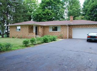 211 Textor Hill Rd, Evans City, PA 16033
