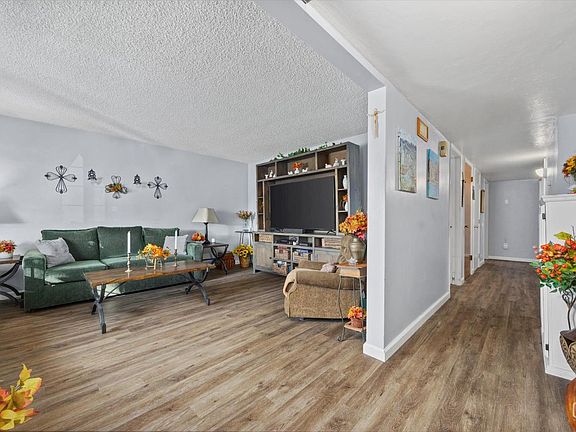 3rd image of 4512 Brunswick St