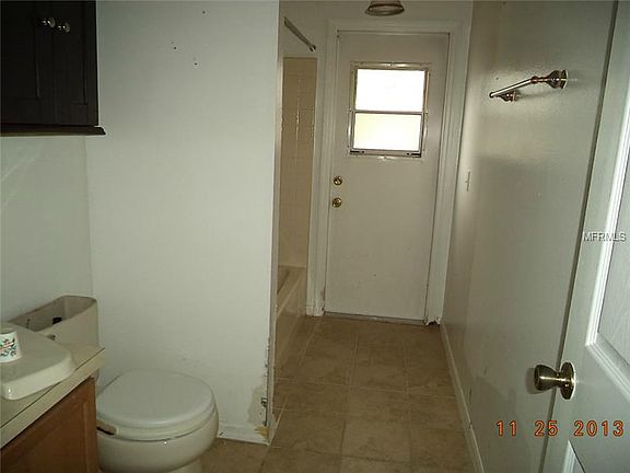 4th image of 706 Lenox Pl