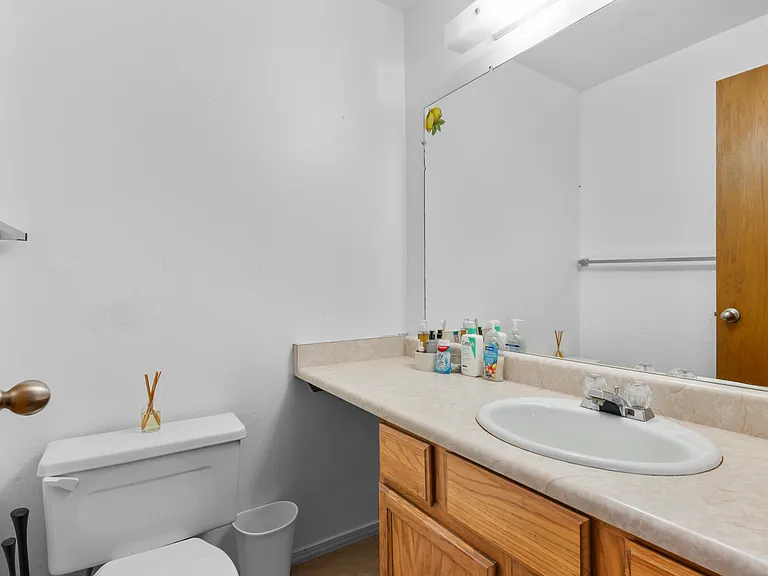 718 W 1720 N #225 — Photo 7