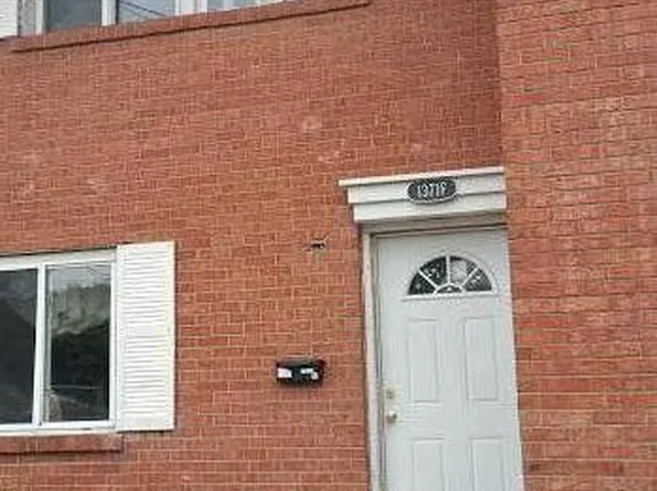 1370 Monomoy St APT F, Aurora, IL 60506