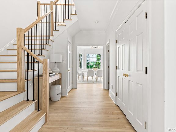 3rd image of 21 Loder Street