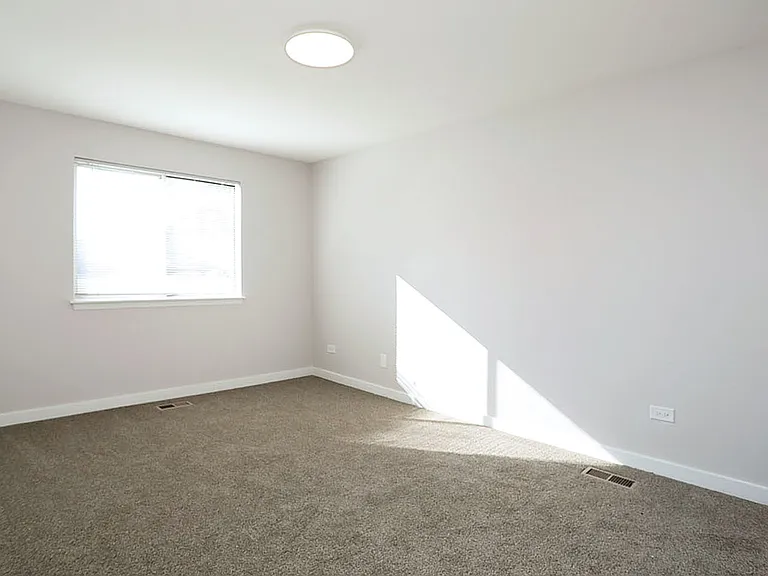 675 Greenfield Ct #D1 — Photo 15