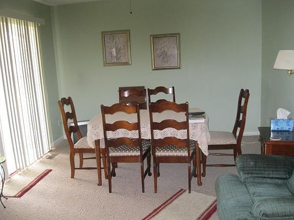 4th image of 1336 Warwick Dr