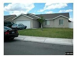1334 White Bluffs Cir photo 1
