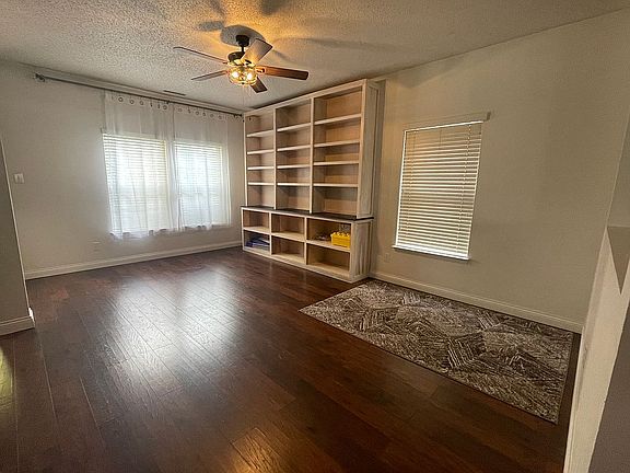 5th image of 900 Brookhaven Dr