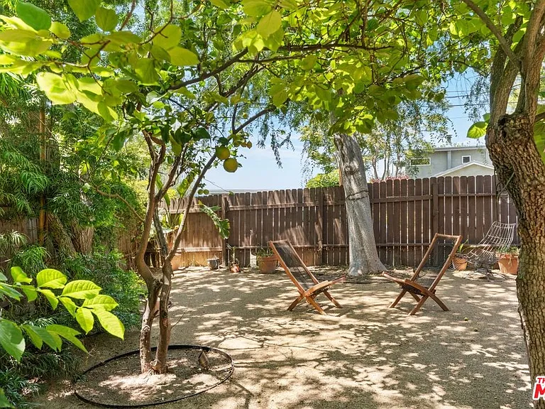 1338 Montecito Cir — Photo 31