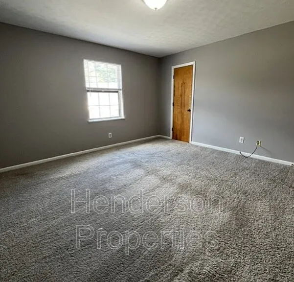 1345 N 6th St — Photo 7