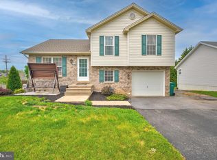 164 S Phillips Ave, Waynesboro, PA 17268