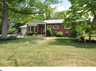 611 Covington Ter, Moorestown, NJ 08057