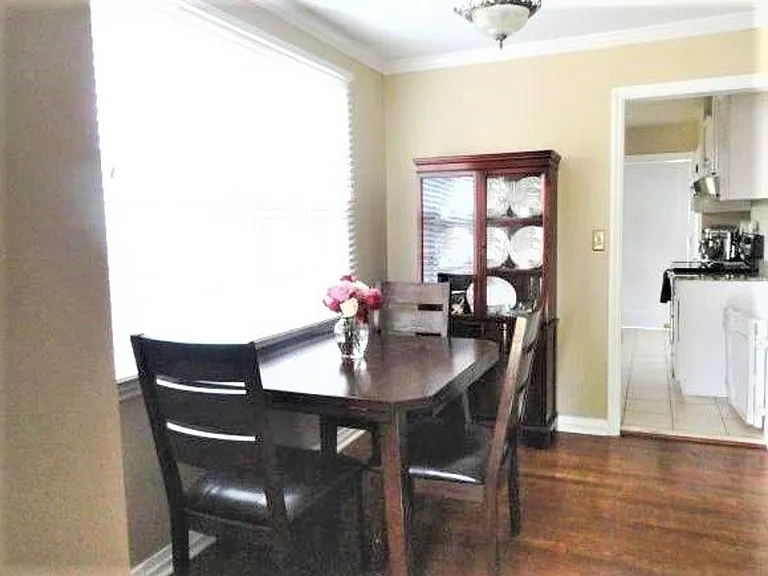 1020 Elm Ave — Photo 8