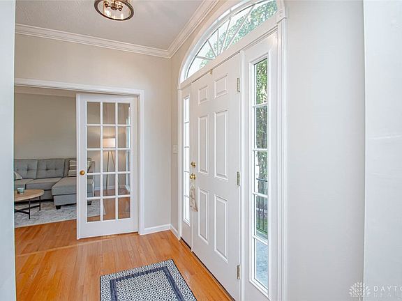 3rd image of 9778 Cobblewood Ct