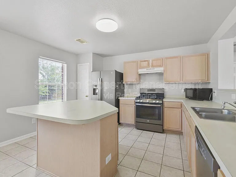 21106 Blackbluff Ct — Photo 8