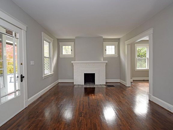3rd image of 3987 Ballard Ave