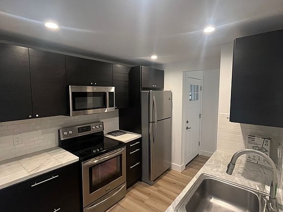 2nd image of 22845 SW Washington St APT 125