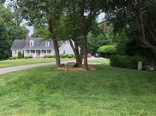 246 Dodson Woods Ln, Pilot Mountain, NC 27041