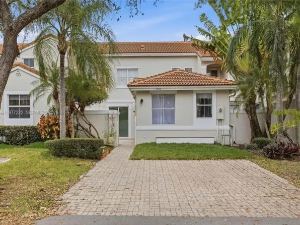 1755 Seagrape Way, Hollywood, FL 33019