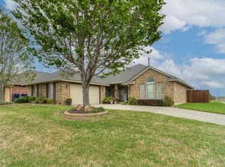 10901 SW 31st St, Yukon, OK 73099