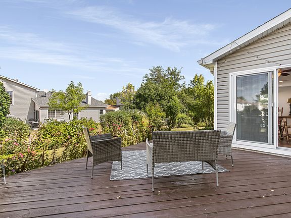 4th image of 88 Green Meadows Dr