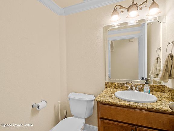 2nd image of 1410 Isabella Dr Unit 104