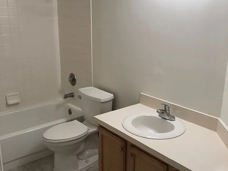 9648 Windsor Gardens Ln #202 — Photo 12