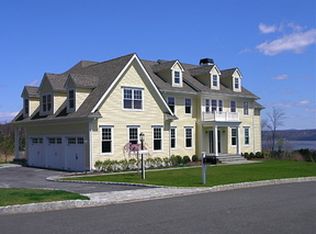 11 Riverton Dr, Nyack, NY 10960