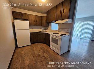 330 29th Street Dr SE APT 22, Cedar Rapids, IA 52403
