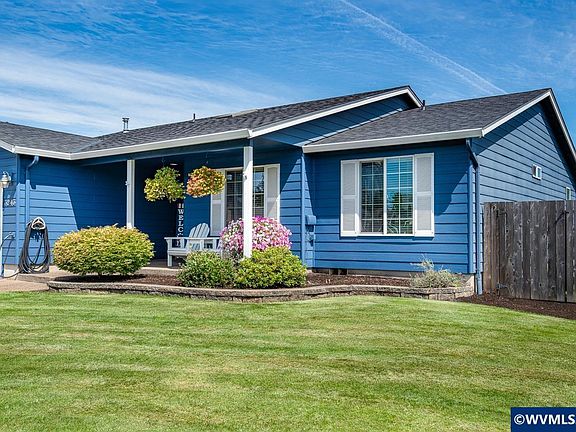 5th image of 3243 Clearwater Dr NE