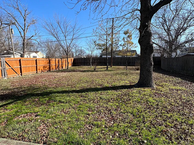 501 S Pittsburg Ave — Photo 7