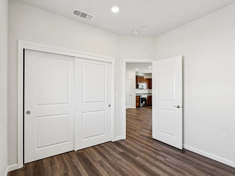 Astoria Place — Photo 48