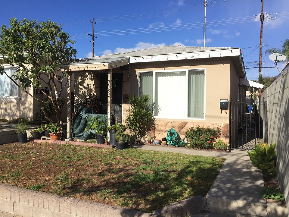 1st image of 3303 W Alameda Ave