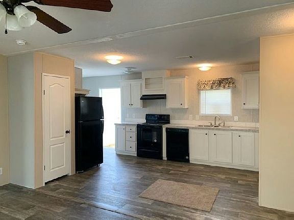 5th image of 9711 Polak Dr #226