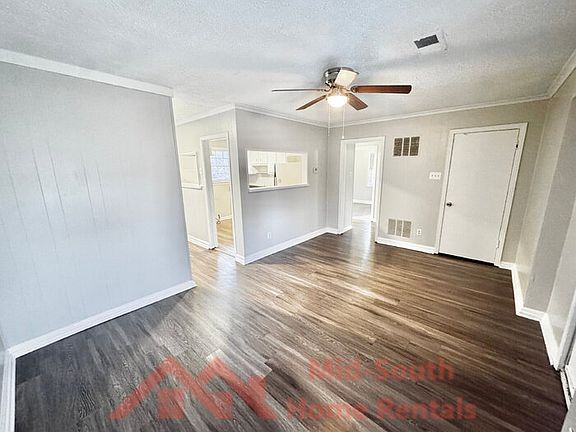 5th image of 4130 Pikes Peak Ave