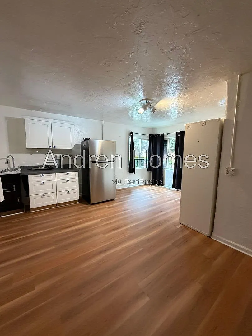 1 bed, 1.0 bath, 320 sqft, $1,450 — Photo 1