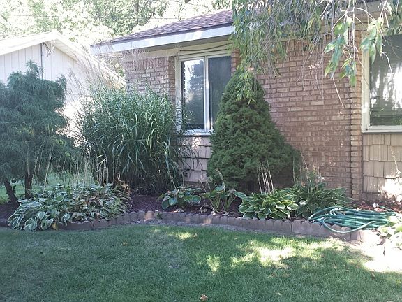 2nd image of 206 Parkshore Dr