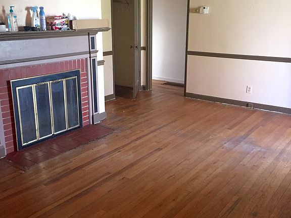 5th image of 1630 Brookcrest Dr