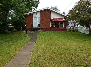 28 Bender St, Albany, NY 12208