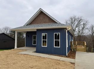 130 Frazier Rd, Livingston, TN 38570