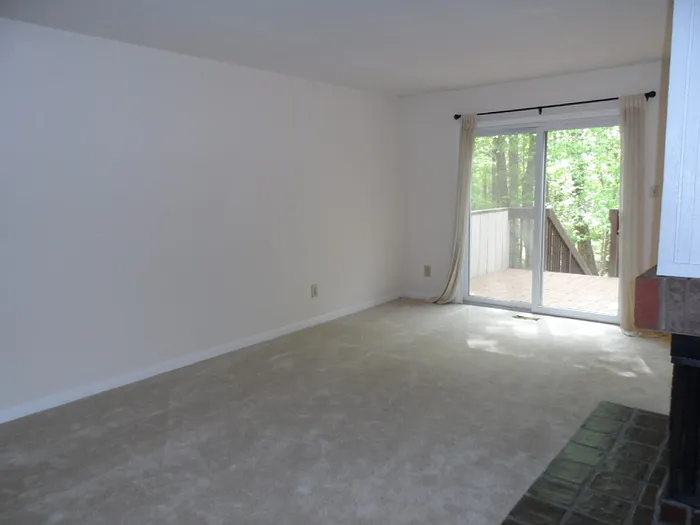 4100 Five Oaks Dr — Photo 9