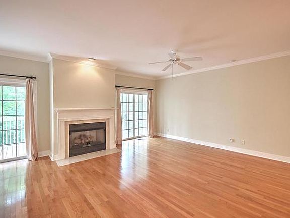 3rd image of 5273 7th Green Dr
