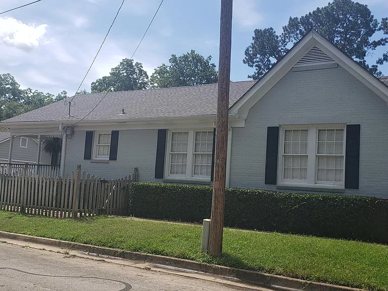 1820 Jarrel Ave — Photo 2