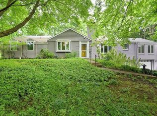 19 Woodland Farms Rd, Pittsburgh, PA 15238