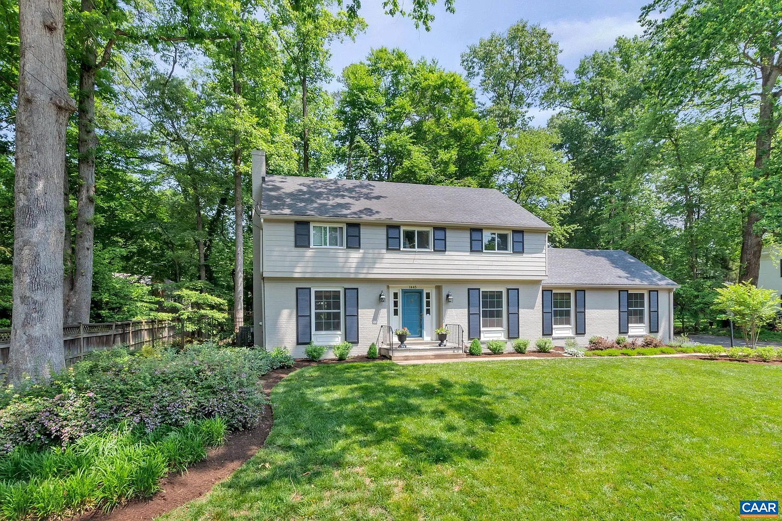 1445 Grove Rd photo 1