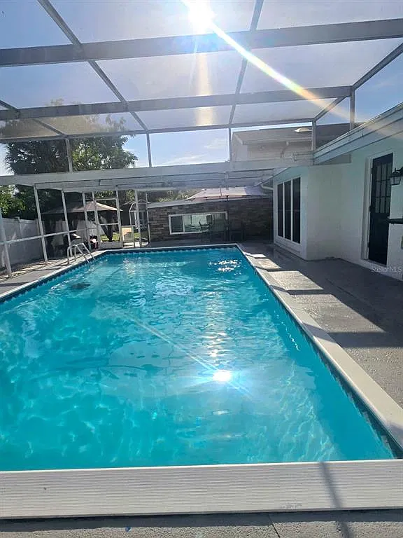 4 bed, 3.0 bath, 2434 sqft, $3,500 — Photo 2