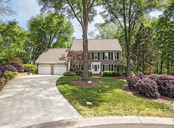 2nd image of 6648 Pensford Ln