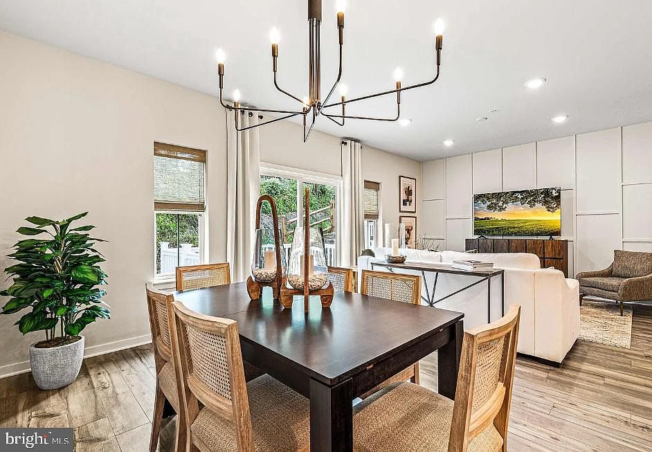 1st image of 105 Larrabee Way