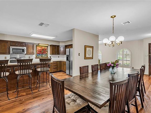 5th image of 1609 Cleary Ave