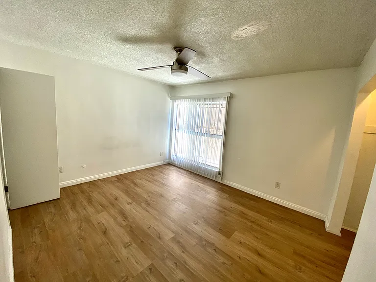 2147 Baxter St #1 — Photo 11