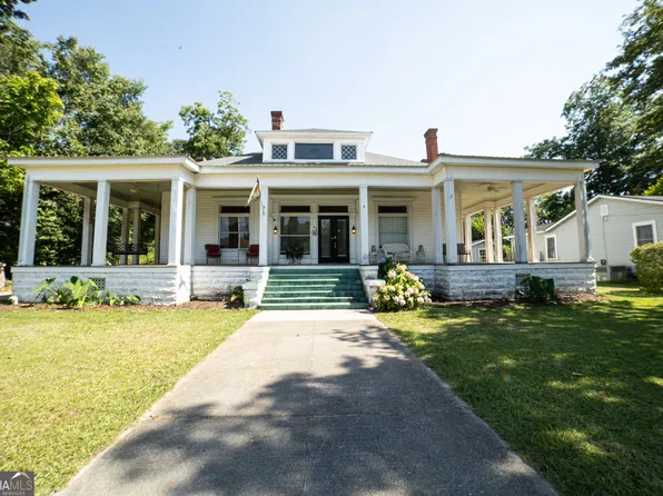29 Merritt St, Hawkinsville, GA 31036