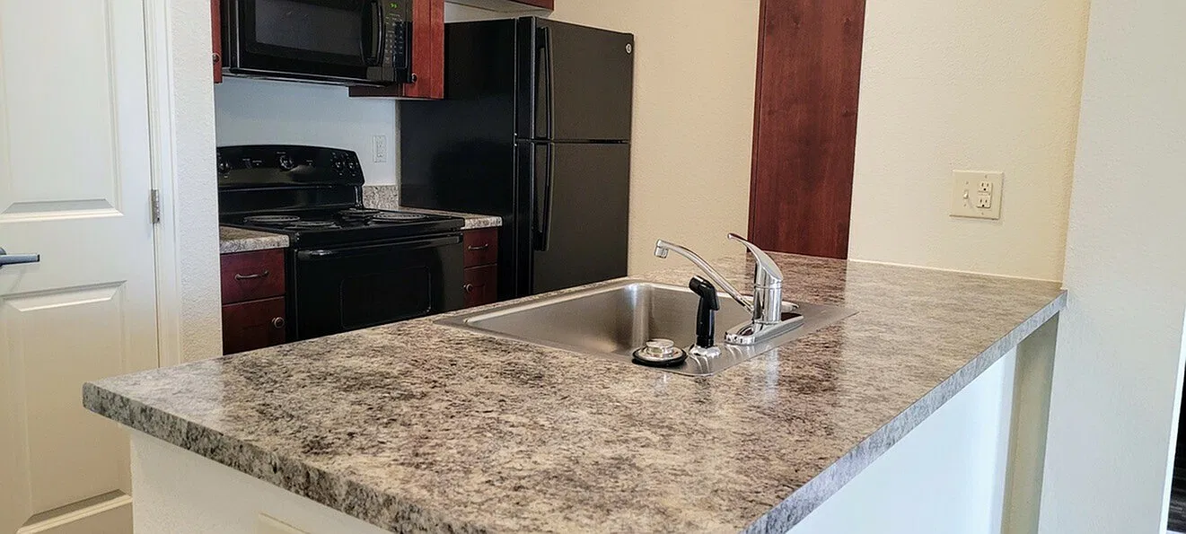 Two Creeks Crossing Apartments — Photo 4